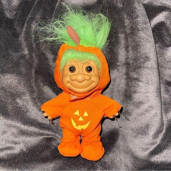 Russ Halloween Jack O Lantern Pumpkin Berrie My Lucky Trolll Original Outfit - Picture 1 of 4